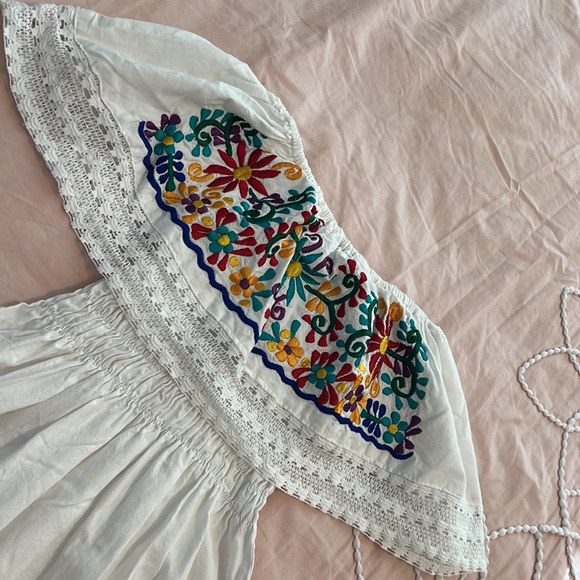 COPY - Mexican off-shoulder embroidered dress - Picture 3 of 4